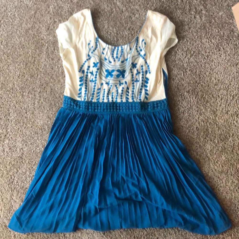 BRAND NEW Large Francesca's Dress